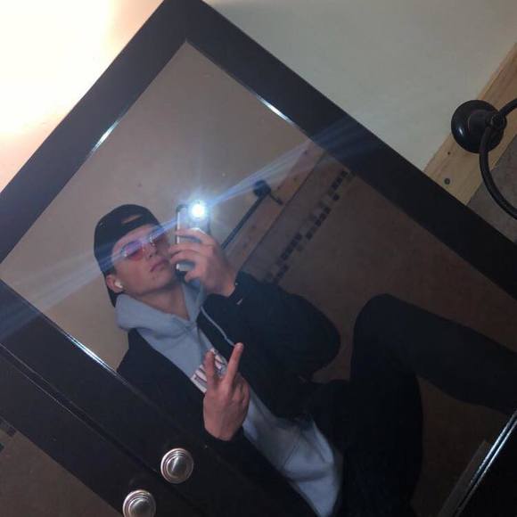 Meet your Posher, Nathan - Picture 1 of 1